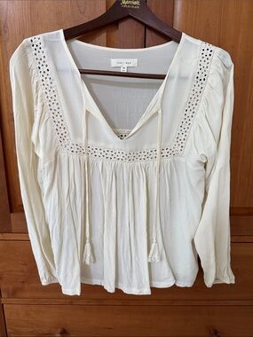 Cleo & Wolf Cream Peasant Tunic with Lace Insets